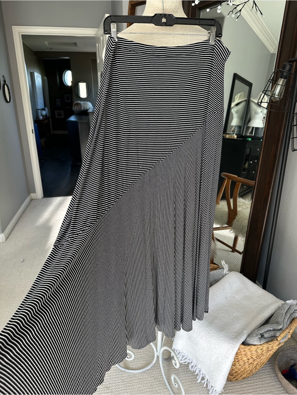Chico's Black & White Striped Maxi Skirt, size large (3)